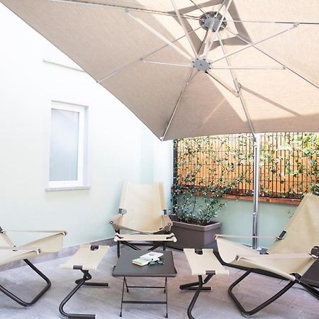 Charming Moment Di Villa Porta - Residenza Porto Vecchio Luino Exterior photo
